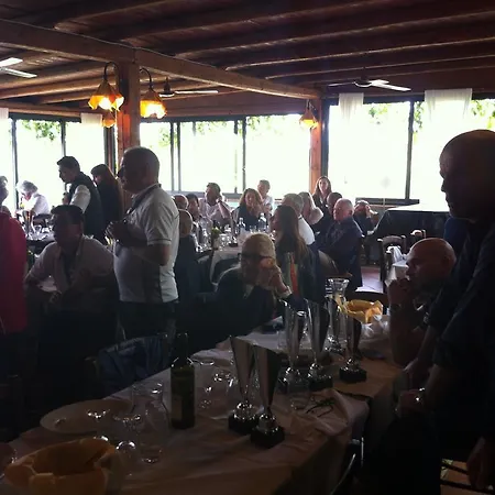 Agriturismo Ca Lunati Kır Evi *